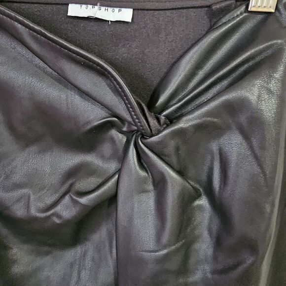 EUC TOPSHOP BLACK FAUX LEATHER TWISTED MIDI SKIRT SIDE SLIT SIZE 8 / SMALL - Picture 5 of 16
